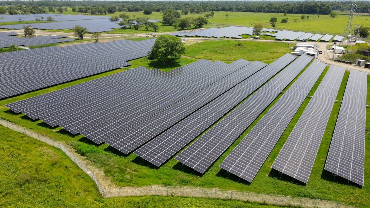 Ecopetrol y Frontera Energy construirán parque solar de 50 MW para abastecer de energía a campos petroleros del Meta

 – Tinta clara