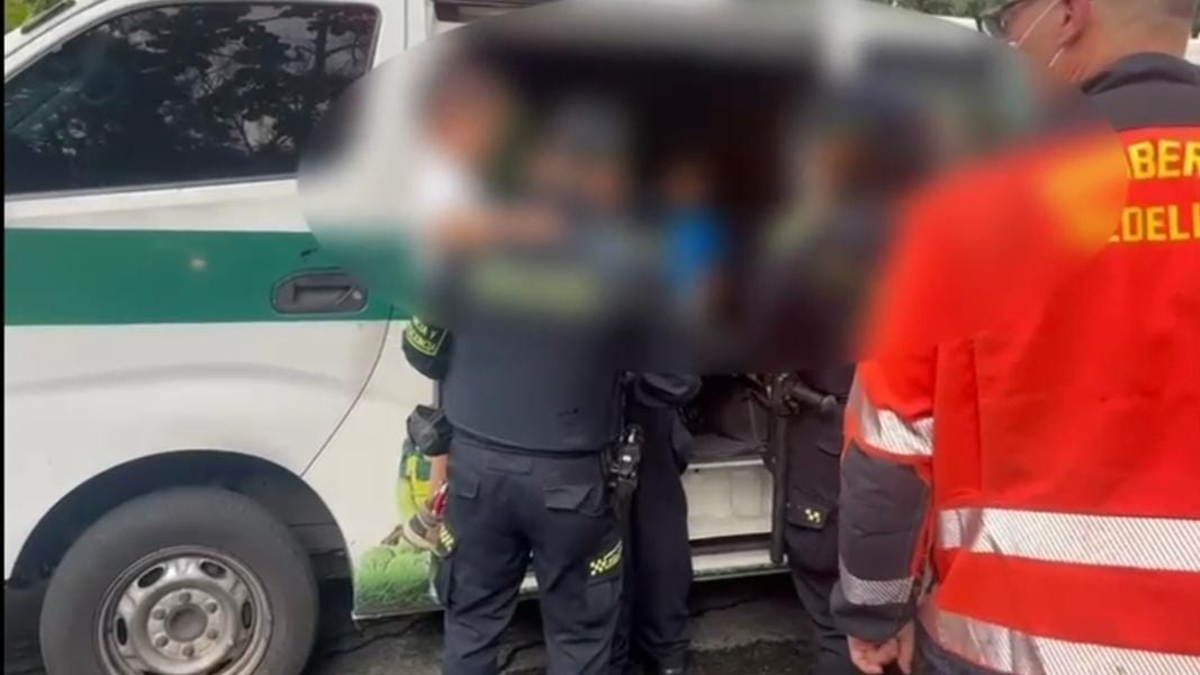 Había olor a quemado y riesgo de incendio.

 – Tinta clara