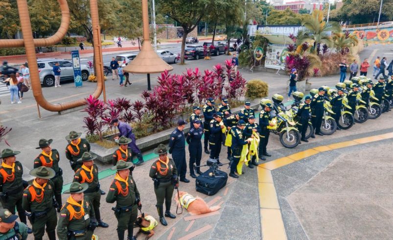 Habrá un aumento histórico en el presupuesto de seguridad.

 – Tinta clara