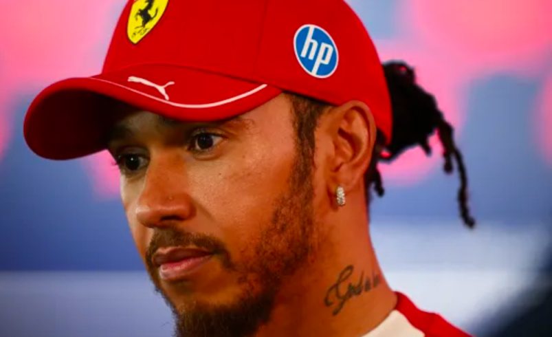 ¿Lewis Hamilton seguirá en Ferrari en 2027? – EXTRA

 – Tinta clara