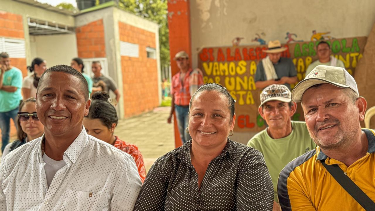 Leidy Cardona, la líder campesina que cruzó ríos para que 18 familias campesinas legalizaran 665 hectáreas en Cimitarra, Santander

 – Tinta clara