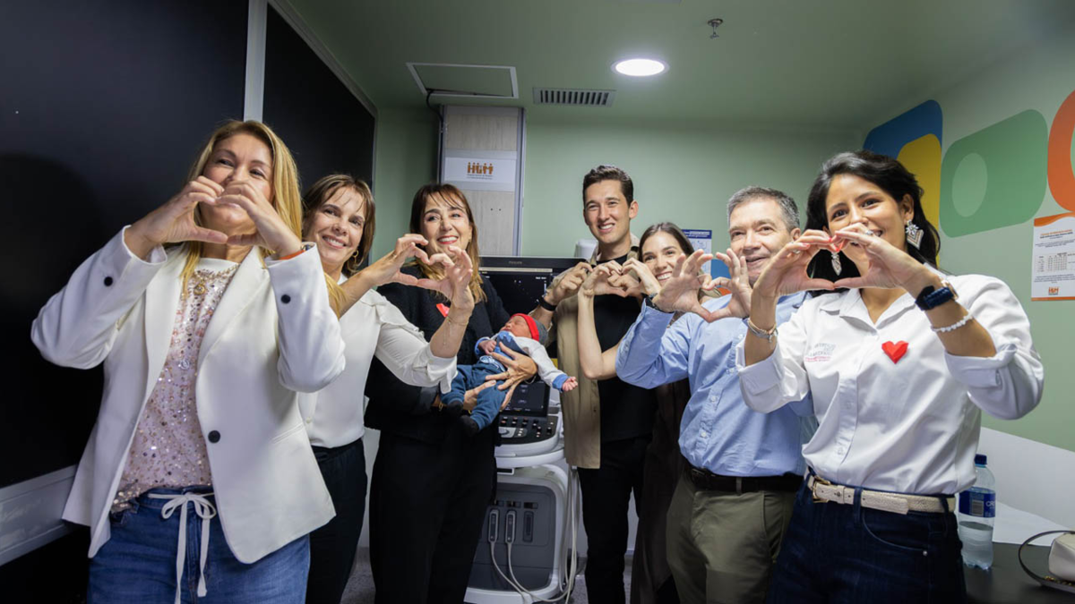 Medellín lanza ecocardiógrafo pediátrico, avance histórico que permitirá detectar cardiopatías congénitas

 – Tinta clara