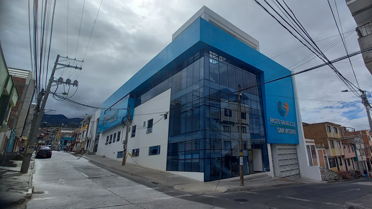 Padres de menor que fue quemado con pólvora en Pasto, luego de llevarlo a un centro de salud, lo sacaron y luego agredieron al guardia

 – Tinta clara