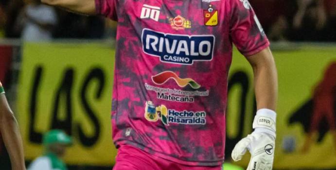 Salvador Ichazo renunció a Pereira y jugará en Medellín

 – Tinta clara