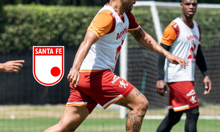 ¿El primer refuerzo del León? Jugador confirma conversaciones con Santa Fe

 – Tinta clara