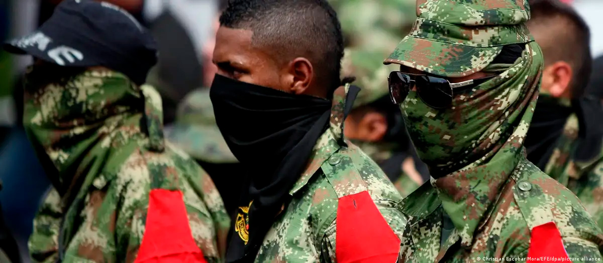 Petro y Trump acordaron “acciones conjuntas” para combatir al ELN tras tensiones diplomáticas – EXTRA

 – Tinta clara