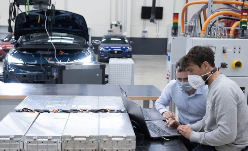 menos que arreglar el motor de gasolina

 – Tinta clara