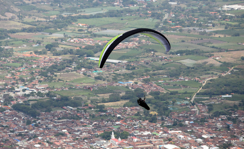 Roldanillo inicia su sexta Temporada de Parapente con vistas a recaudar 2,9 millones de dólares y consolidarse como destino mundial

 – Tinta clara