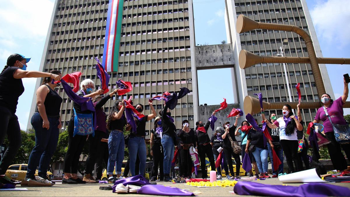 autoridades capturaron a alias Tata, sospechoso del crimen

 – Tinta clara