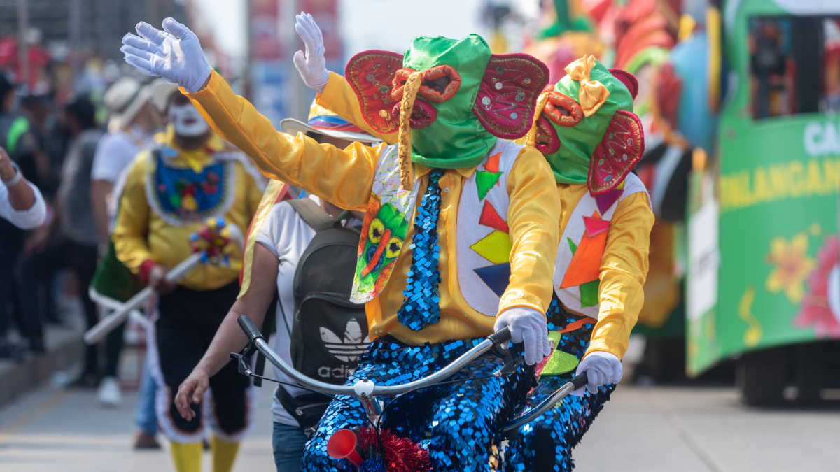 planea beneficiar a cerca de 50.000 agricultores

 – Tinta clara
