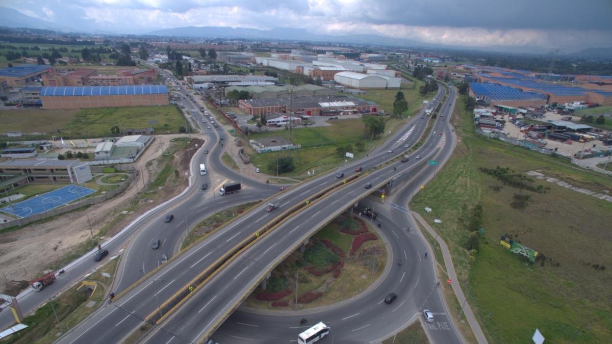 Gustavo Petro anuncia fin de concesiones viales como estrategia de ahorro de costos

 – Tinta clara