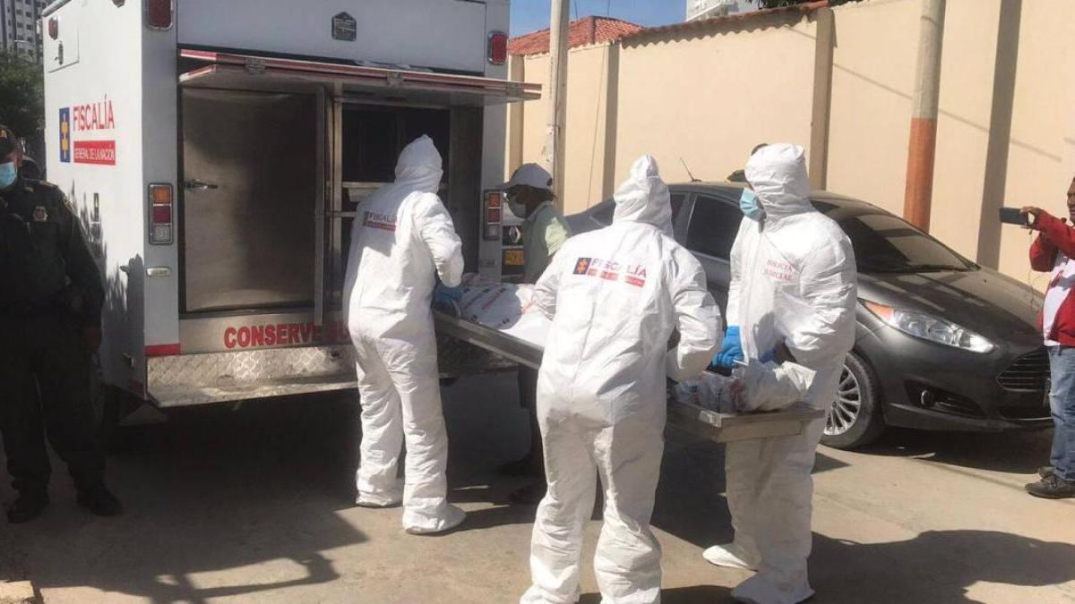 Luder Quiñones Echeverry, integrante de la orquesta del cantante Willy García, es asesinado en un ataque a balazos en el centro de Cali

 – Tinta clara