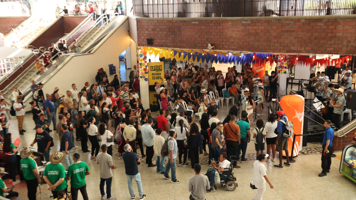 Más de 21 millones de viajeros viajaron por terminales terrestres durante 2025

 – Tinta clara