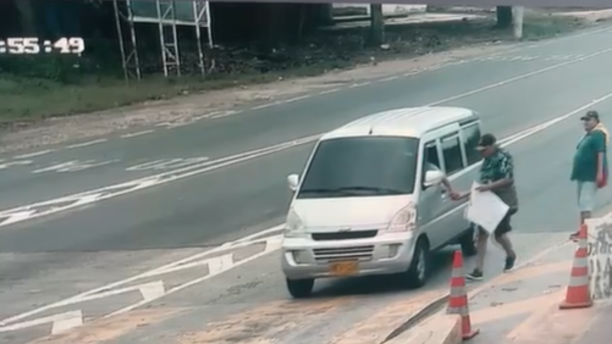 Polémica en el Atlántico por presuntos cobros ilegales de ciudadanos en medio de protestas contra el peaje de Sabanagrande

 – Tinta clara
