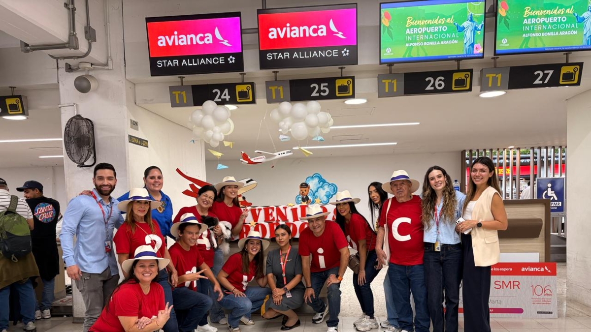 Dos familias caleñas que celebraron Nochevieja en un avión de cartón viajarán a Santa Marta

 – Tinta clara