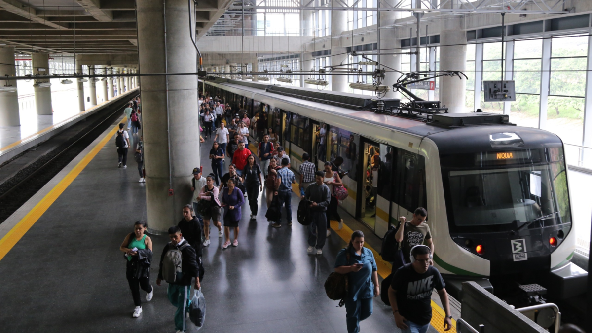 Definen una hoja de ruta para expandirse y volverse autosostenibles en 10 años

 – Tinta clara