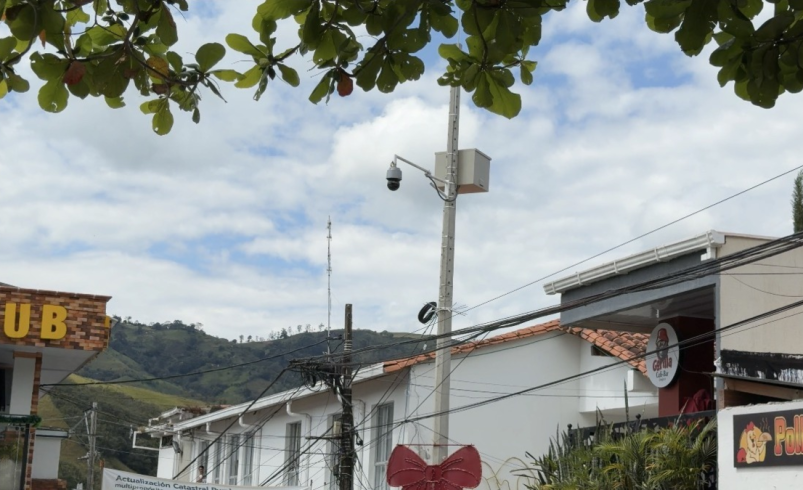 Cámaras de vigilancia privadas se suman al Nodo de Seguridad Departamental

 – Tinta clara