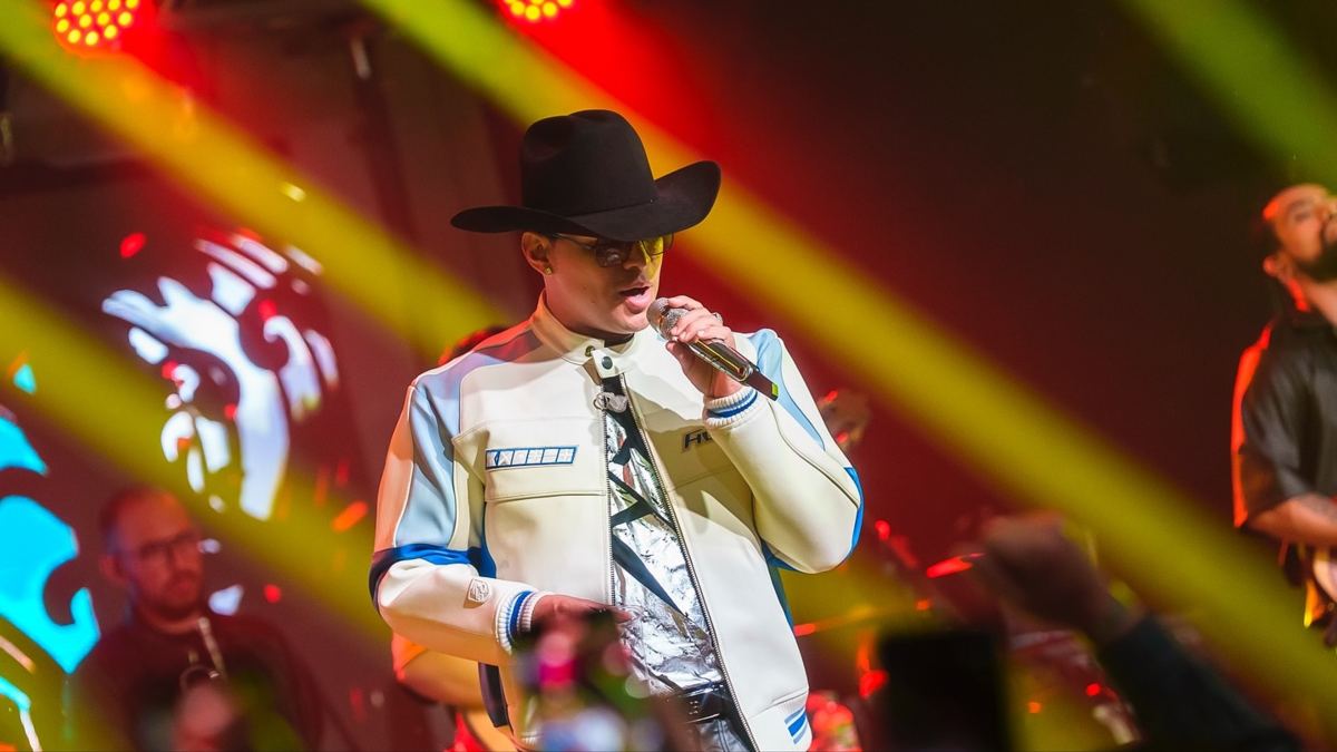 ‘Soy como uno de esos artistas que van a morir rápidamente’

 – Tinta clara