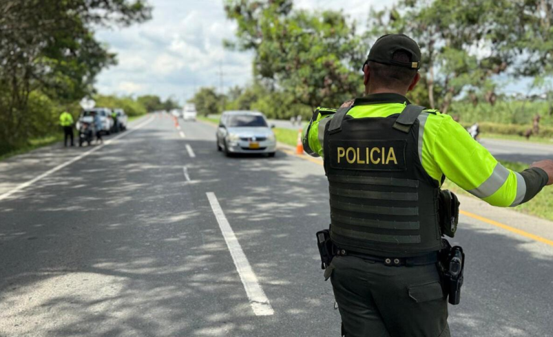 Drones, radares y 150 agentes blindaron las vías del Valle del Cauca en el Puente de Reyes

 – Tinta clara
