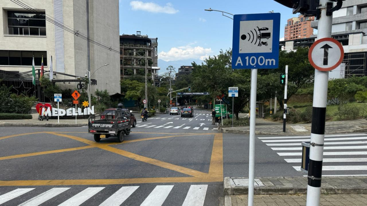 Nuevo modelo de cámaras fotográficas en Medellín ha reducido hasta un 29% las citaciones electrónicas en las primeras semanas

 – Tinta clara