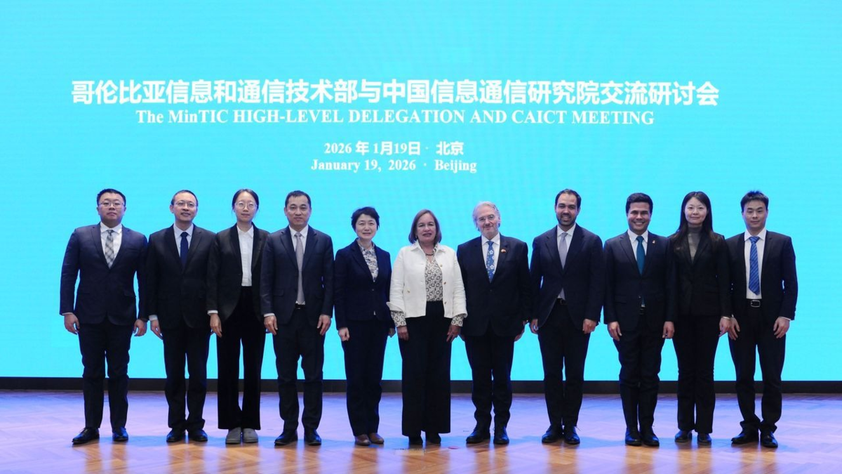 Colombia fortalece cooperación con China para llevar más conectividad y transformación digital a las regiones

 – Tinta clara