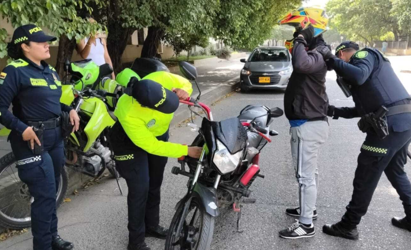 La banda criminal que amenaza con lanzar granadas de fragmentación contra comerciantes en Sincelejo

 – Tinta clara