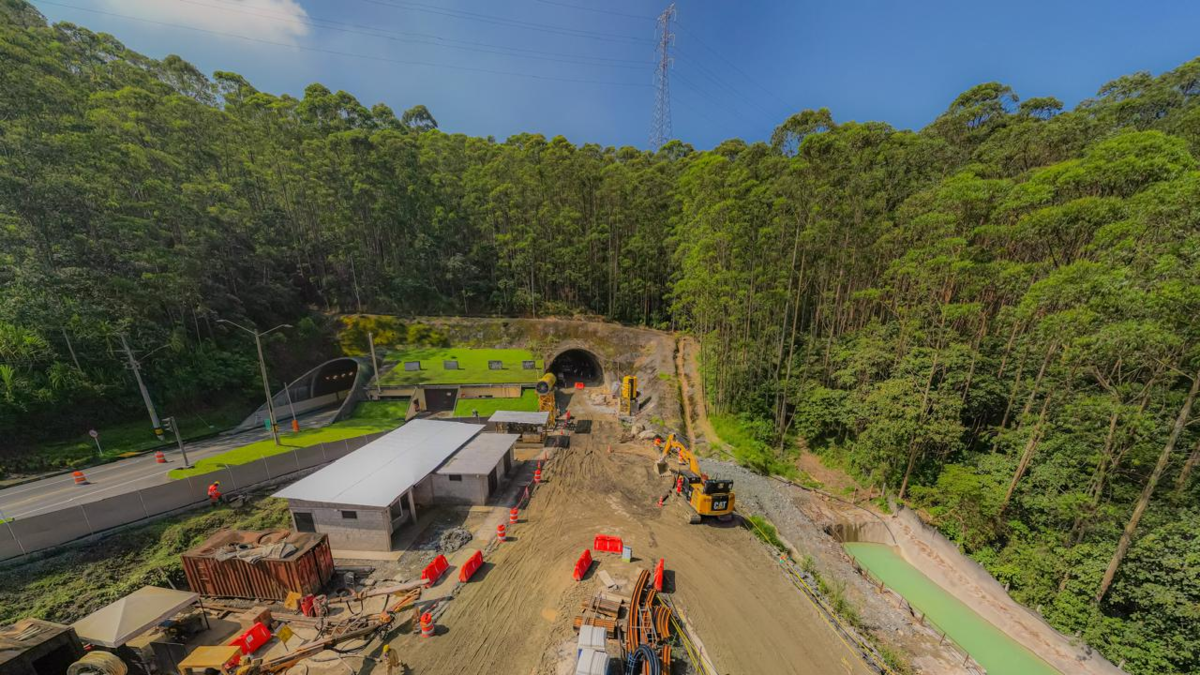 Seminario de excavación de túneles 2

 – Tinta clara