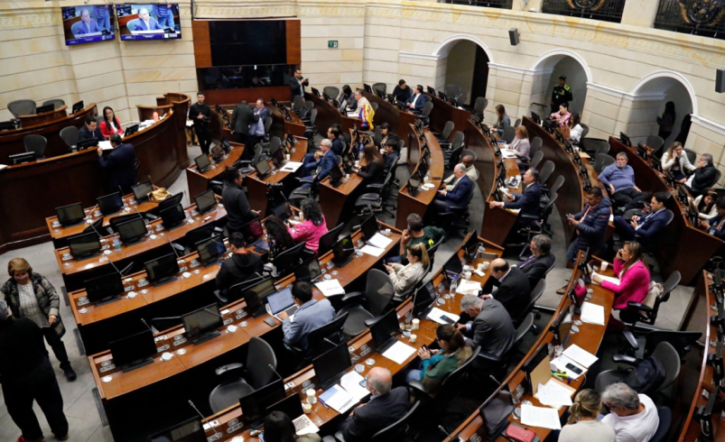 El Tribunal Constitucional suspende la emergencia económica y los sindicatos advierten de riesgos fiscales y constitucionales

 – Tinta clara