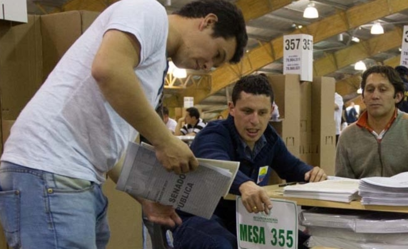 Así se despliegan las tablas y la seguridad

 – Tinta clara