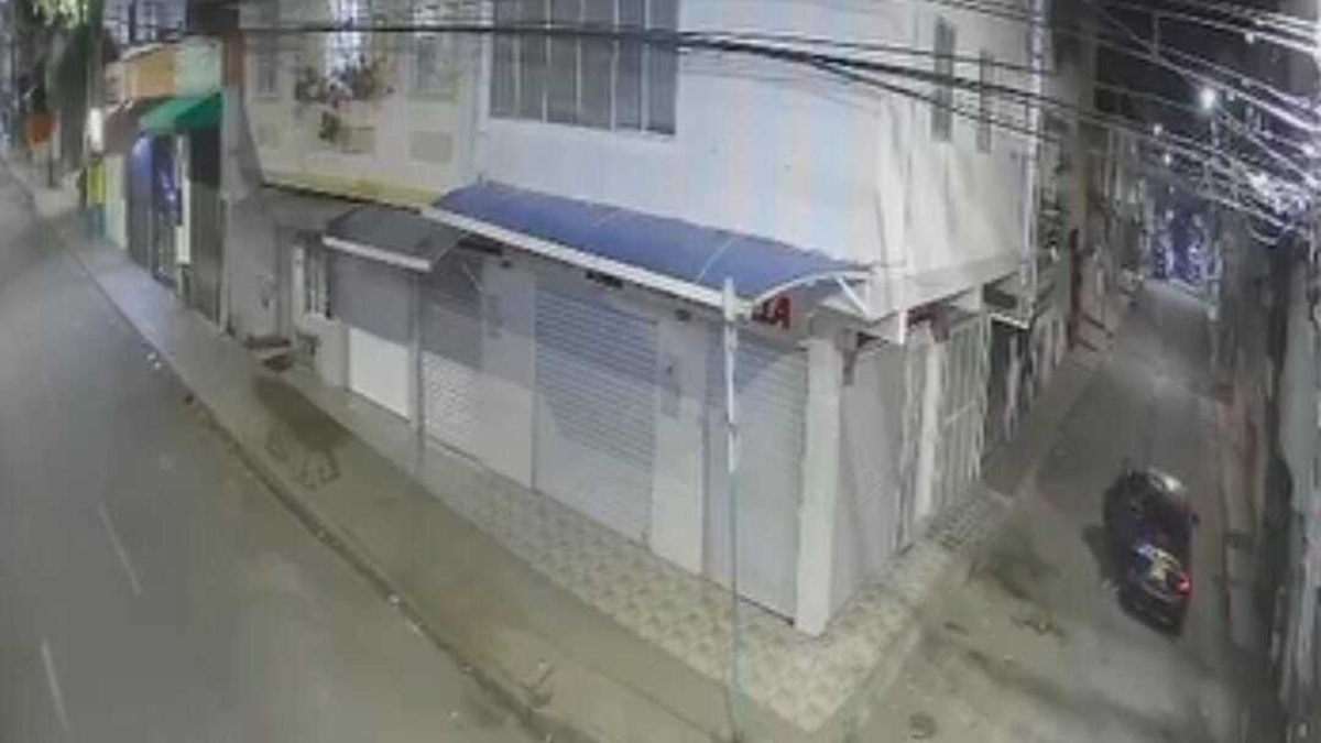 ‘Llamen a la Policía, se llevan a mi hija’: los gritos desesperados de una mujer tras ser víctima de robo en un transporte ilegal en Floridablanca

 – Tinta clara