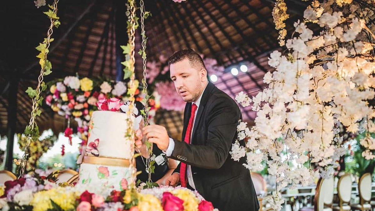 Ofrecen recompensa de hasta $50 millones por información que conduzca a responsable del asesinato del empresario y productor Diego Mazabel en Cali

 – Tinta clara