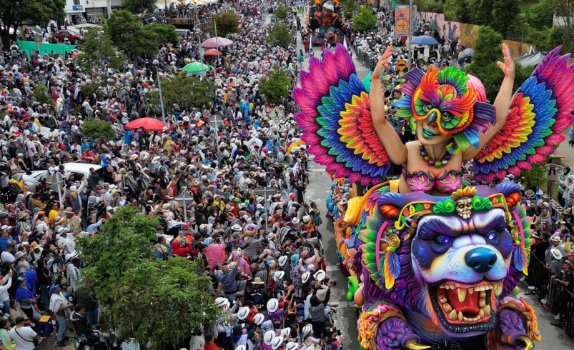 Pasto revivió mitos, leyendas y personajes en su poderoso Carnaval de Negros y Blancos

 – Tinta clara