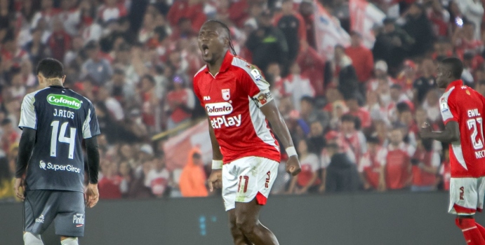 el más campeón de la Superliga

 – Tinta clara