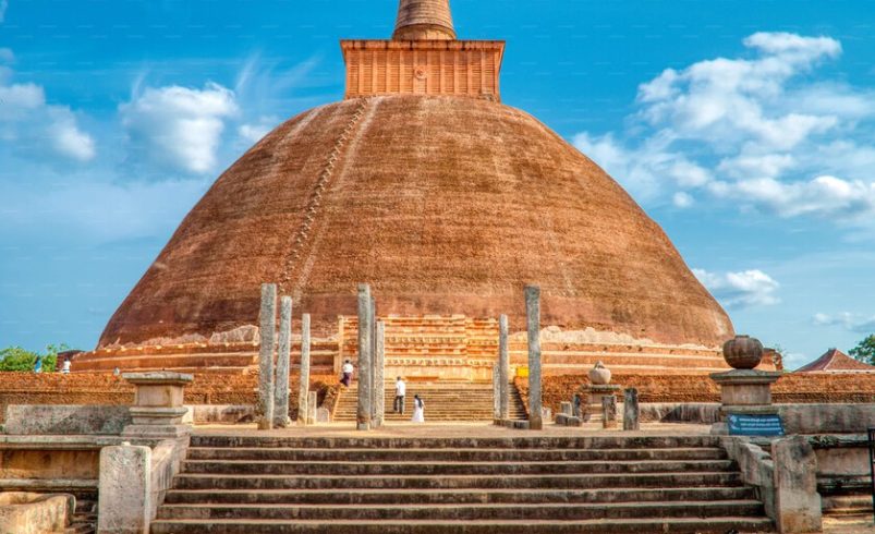 hoy sigue dominando Sri Lanka

 – Tinta clara