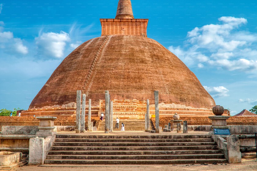 hoy sigue dominando Sri Lanka

 – Tinta clara