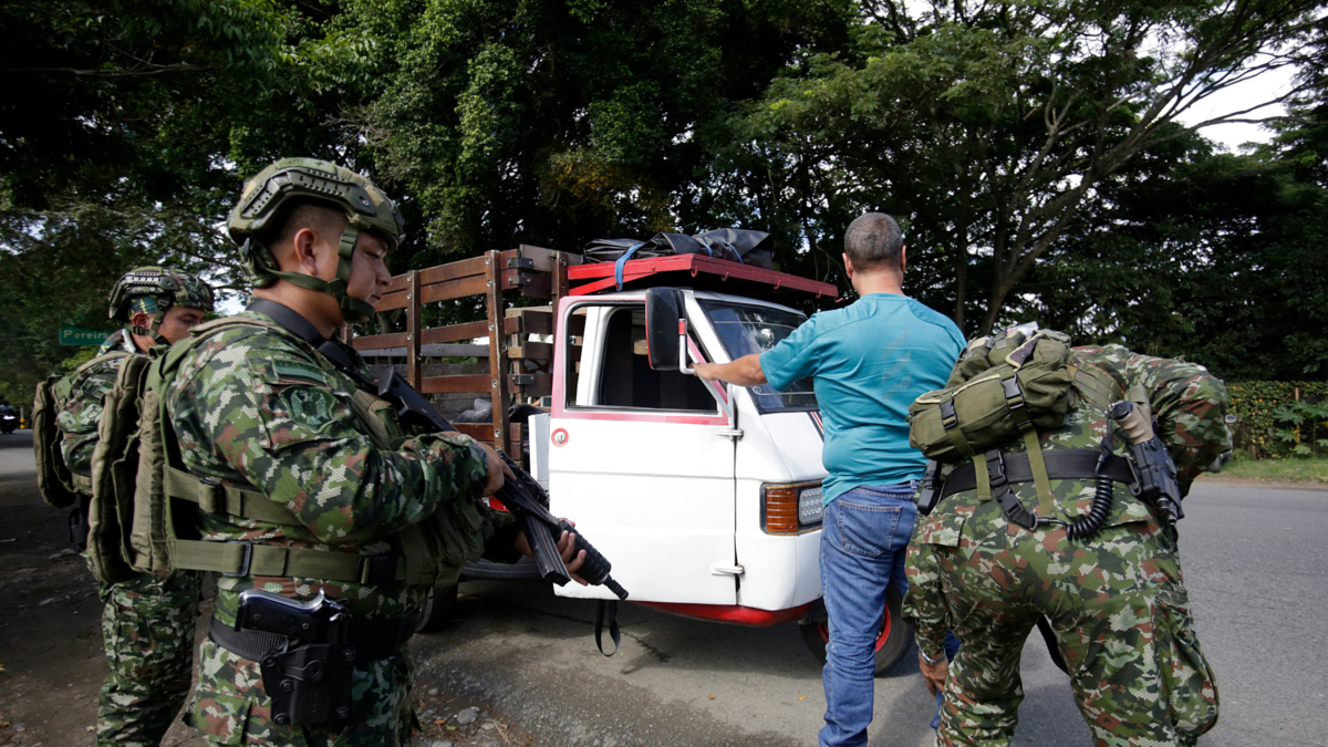 Valle y Cauca anuncian plan de seguridad para frenar ola de violencia que ha dejado personas desmembradas

 – Tinta clara