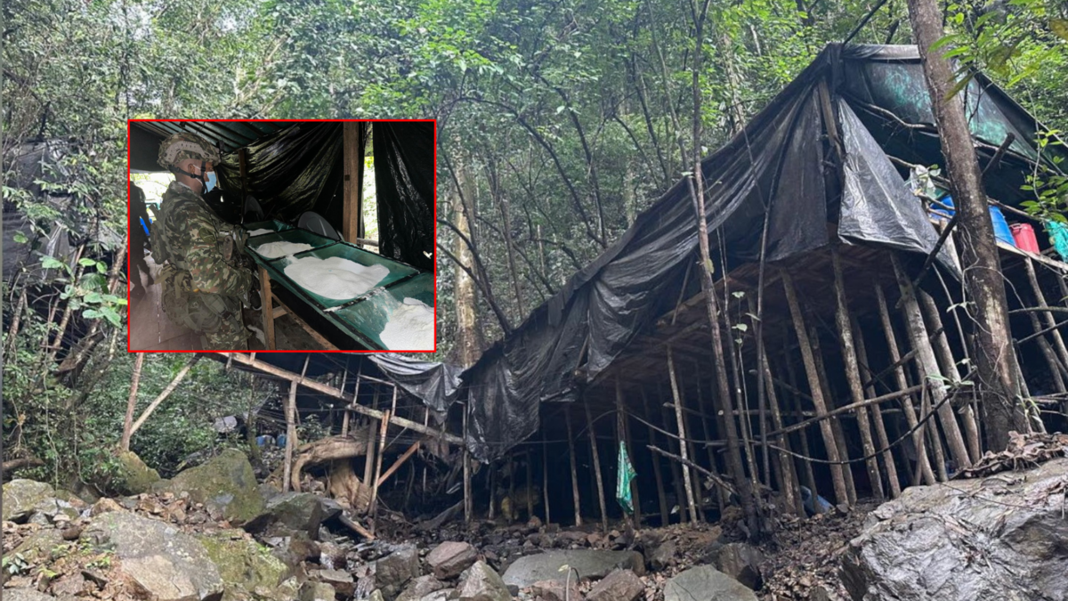 Intenso laboratorio de producción masiva de cocaína de las disidencias en el Norte de Antioquia fue destruido por agentes de la DEA y el Ejército Nacional

 – Tinta clara