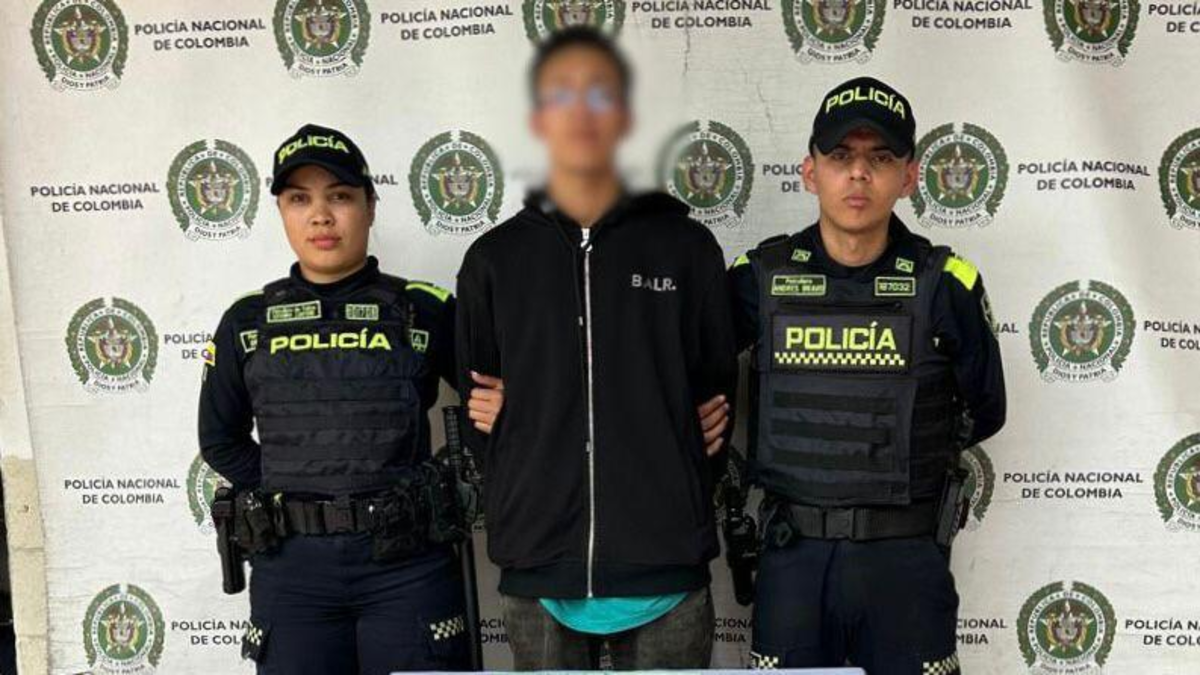 Alias ​​Sangre, integrante del ‘clan del Golfo’ buscado por el asesinato de dos personas en Marinilla en 2025, fue capturado en Medellín

 – Tinta clara