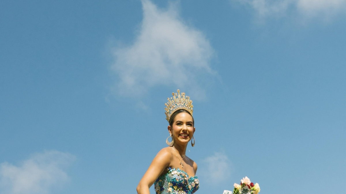 La Batalla de Flores del Recuerdo ‘Sonia Osorio’ inauguró el Carnaval del 44: el Curb rindió homenaje a Gabriel García Márquez

 – Tinta clara