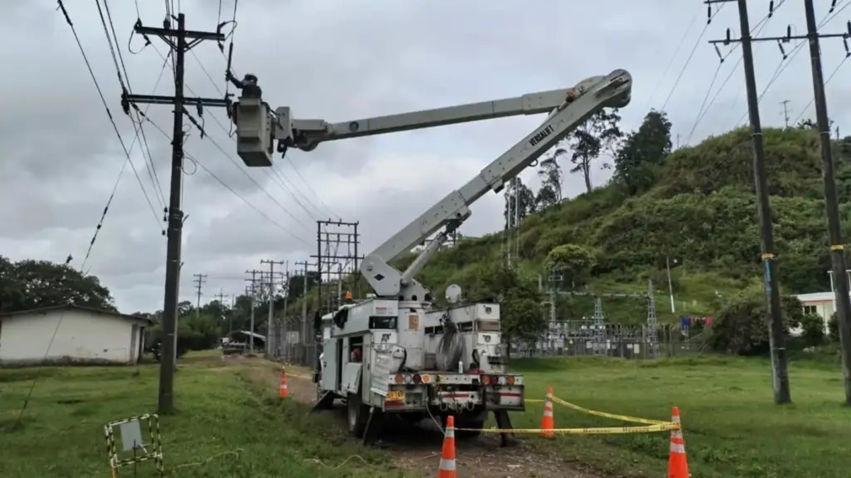Nuevo ataque con explosivos contra infraestructura eléctrica en Cajibío pone en riesgo la estabilidad energética del Cauca

 – Tinta clara
