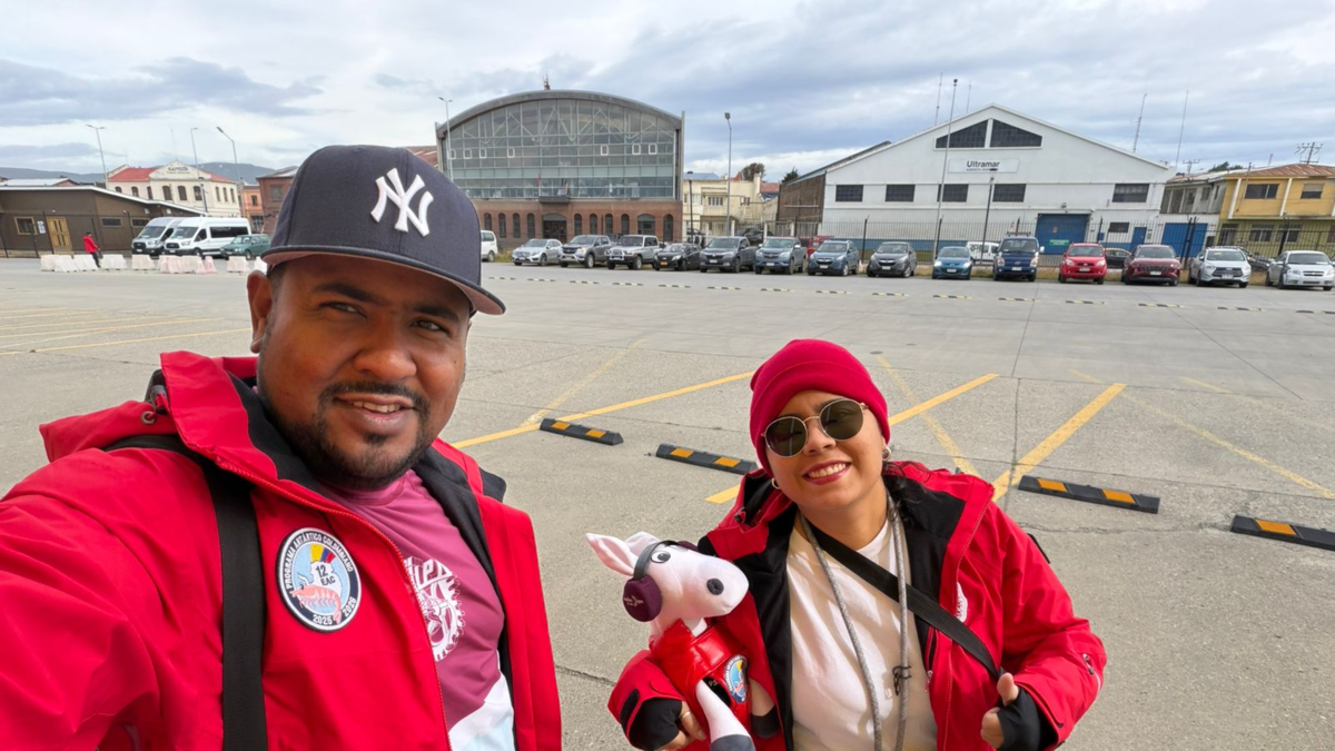 Analizan olas de calor en la XII Expedición a la Antártida

 – Tinta clara