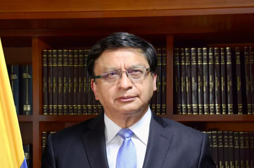 Polémica por libertad de prensa: orden judicial obliga a borrar investigación del juez Ibáñez – EXTRA

 – Tinta clara