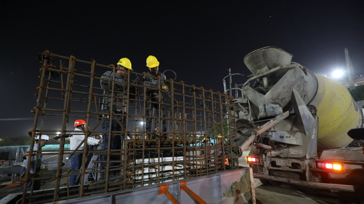Las obras del estadio Metropolitano avanzan a buen ritmo; Comenzó el colado de columnas que sustentarán las nuevas gradas

 – Tinta clara