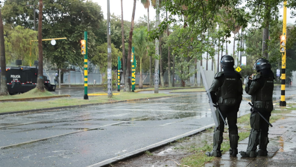 Ola explosiva golpeó a un vicerrector; esto es lo que pasó

 – Tinta clara