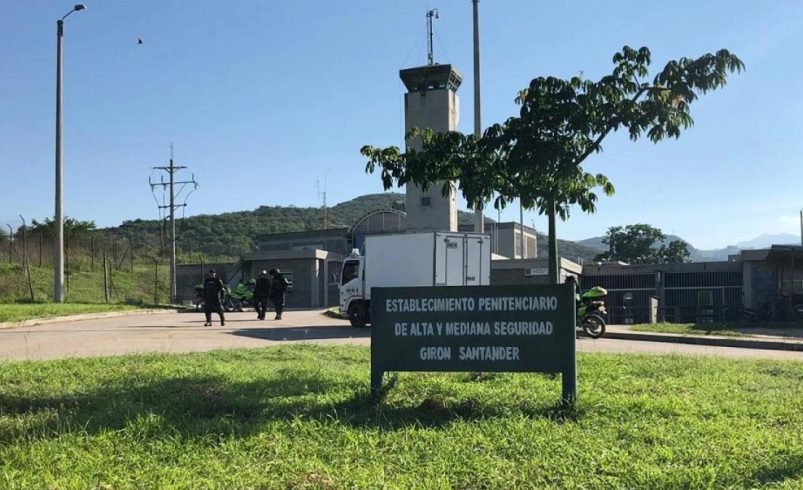 Reportan más de 30 amenazas de muerte por poder y control en el centro

 – Tinta clara