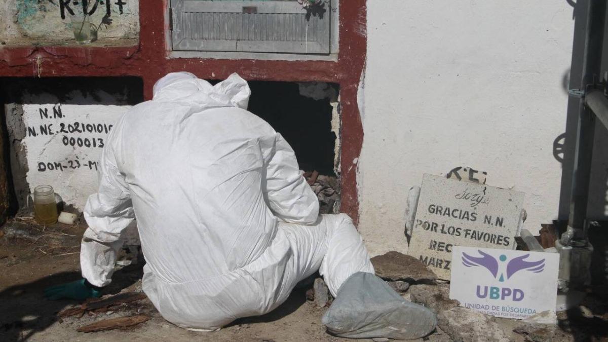 Se trató de la recuperación de 32 cuerpos de desaparecidos en el conflicto; proceso, con buscadora y mujeres indígenas en el cementerio de Popayán

 – Tinta clara