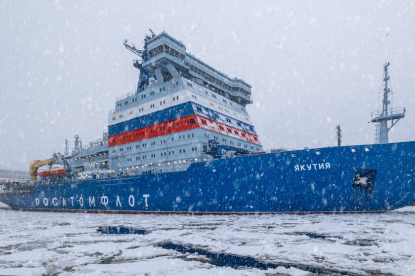 Este es el rompehielos más moderno de la flota rusa.

 – Tinta clara