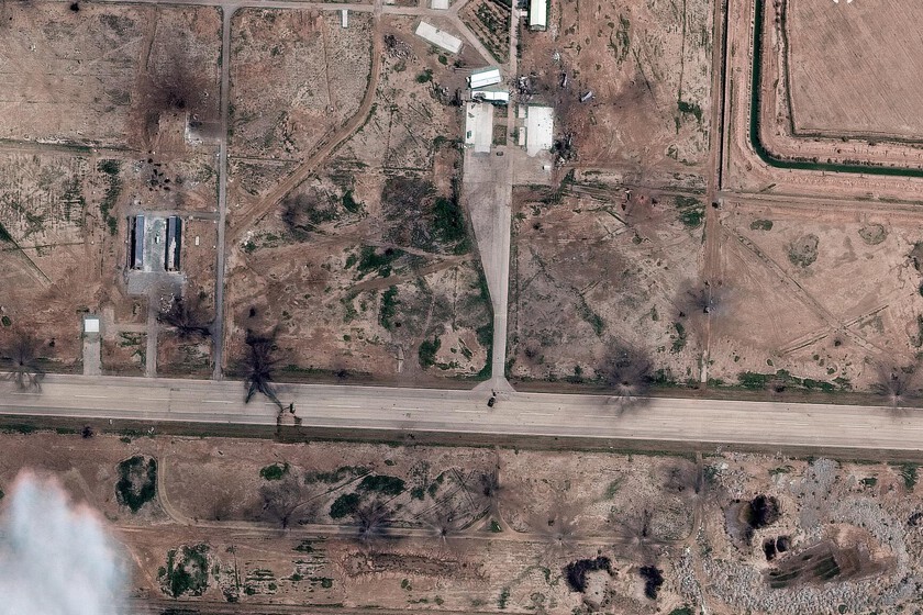 ayudando a derribar a los EE.UU.

 – Tinta clara