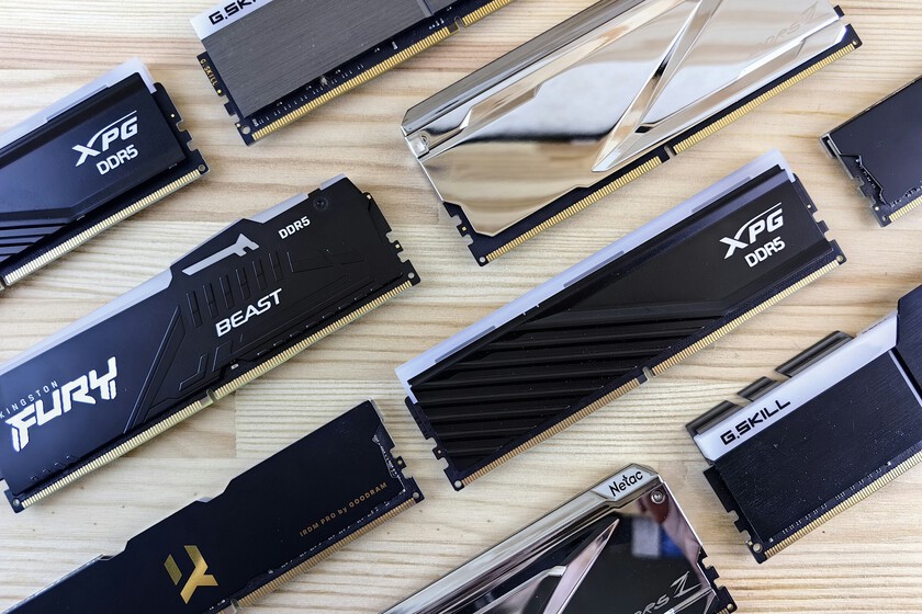 Una tienda japonesa ruega a sus clientes que le vendan sus equipos usados.

 – Tinta clara