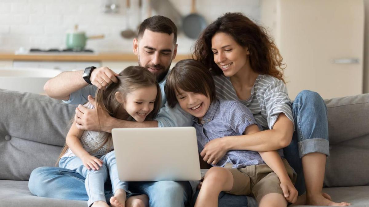 ¿Quién puede afiliarse y hasta qué edad?

 – Tinta clara